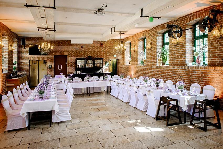 Schulzens Brauerei & Hotel Tangermuende Ngoại thất bức ảnh